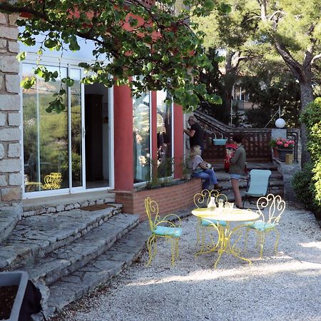 Appartements Avec Jardin Dans Villa Rocaille Cassis Exterior photo